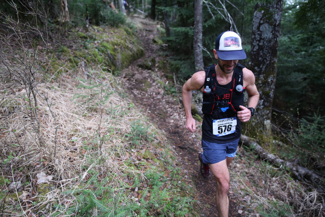 Cruising SHT Singletrack - Photo Credit Cary Johnson
