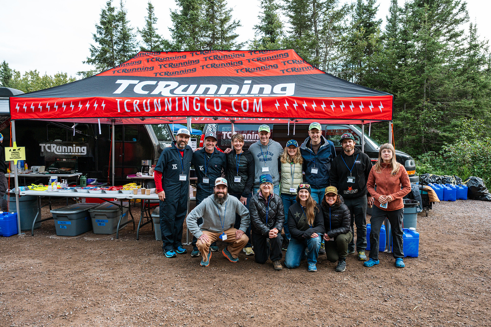 Oberg Aid Station Crew SFTR 2025 - Photo Credit Anastasia Wilde