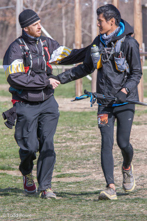 17 Year Old 100 Mile Finisher Kevin Chem Thanks His Pacer - Photo Credit Todd Rowe