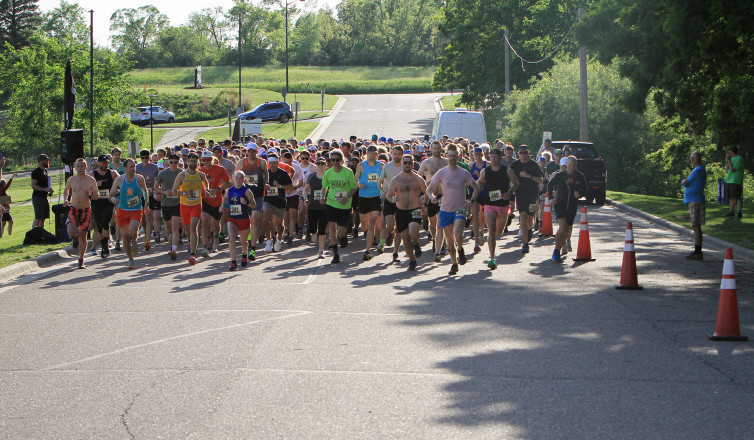 2024 Lebanon 10KM Start - Photo Credit Pat Lehnherr