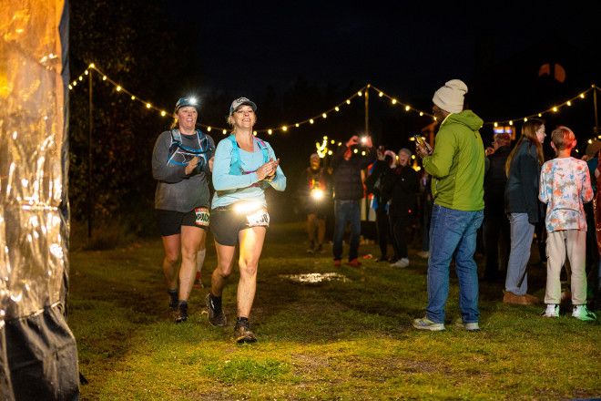 Alisha Finishing the 100 in 2025 - Photo Credit Scott Rokis