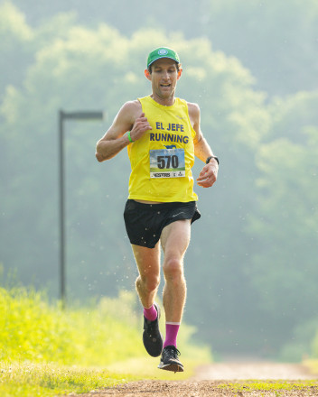 Dan Docherty Enroute to the French 5KM Win in 2025 - Photo Credit Scott Rokis