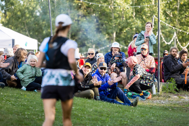 Fan Club Waiting SFTR 2025 - Photo Credit Scott Rokis