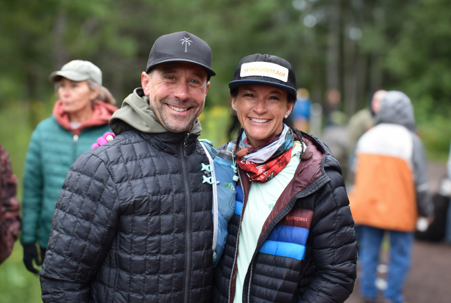 Heidi and Jason at the 100 Mile Race Start SFTR 2025 - Photo Credit Jeremy Hager