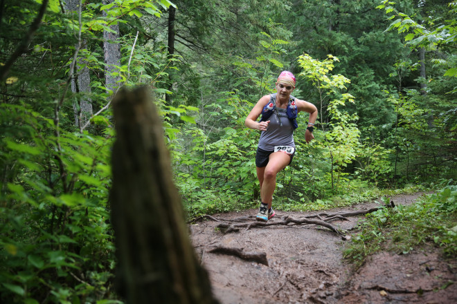 Kelly Teeselink Running Strong - Photo Credit Cary Johnson