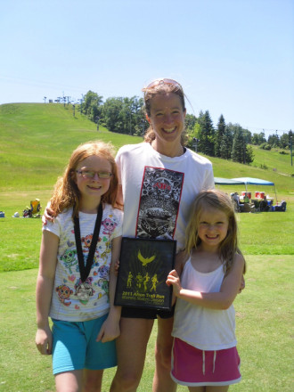 Laurie Kocanda and Her Girls - Photo Credit Cheri Storkamp