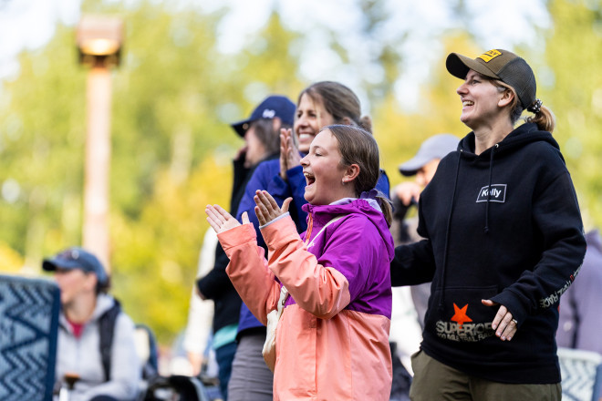 Loving on their Runner SFTR 2025 - Photo Credit Scott Rokis