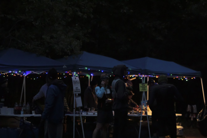 Nighttime Aid Station SFTR 2025 - Photo Credit Ryn Haaversen