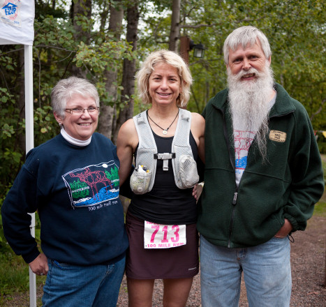 Susan Donnelly With Former Race Directors Larry and Colleen Pederson - Photo Credit Zach Pierce